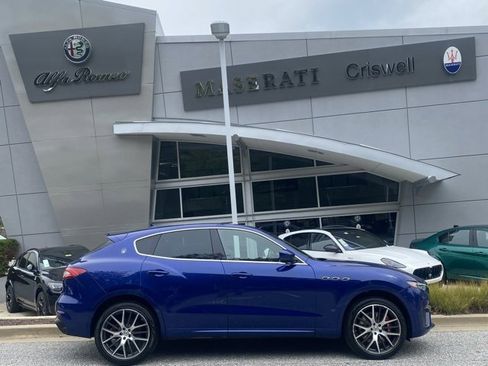 Used 2019 Maserati Levante GTS image 4