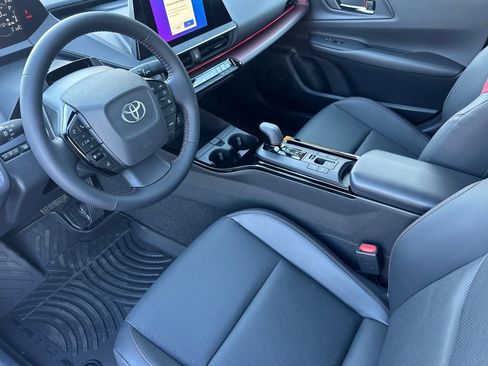 New 2026 Toyota Prius Plug-In Hybrid image 11