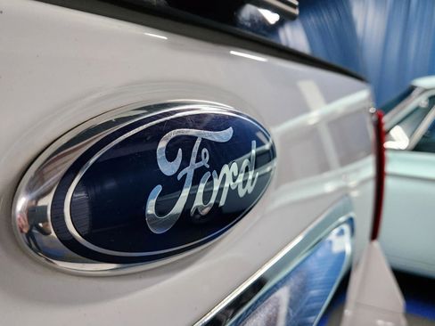 Used 2014 Ford Expedition XLT image 71