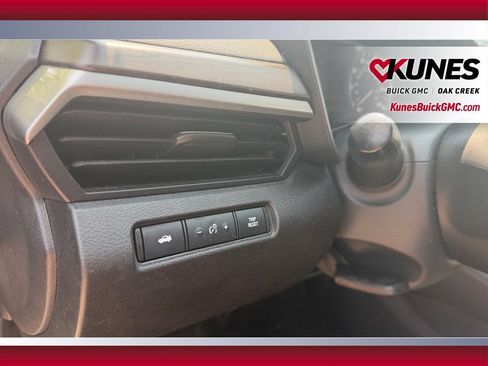 Used 2024 Nissan Altima 2.5 SV FWD image 19