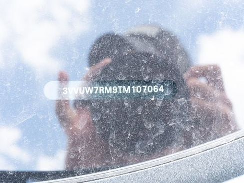 New 2026 Volkswagen Tiguan SEL R-Line AWD/4WD image 10