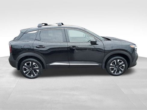 New 2026 Nissan Kicks SV w/ Cold Weather Package image 7