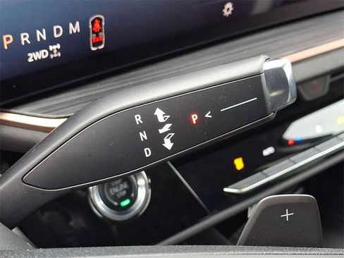 Certified 2025 Buick Envision Sport Touring image 15