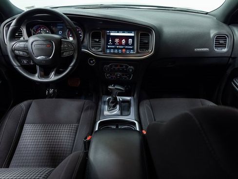 Used 2021 Dodge Charger SXT w/ Driver Convenience Group image 19