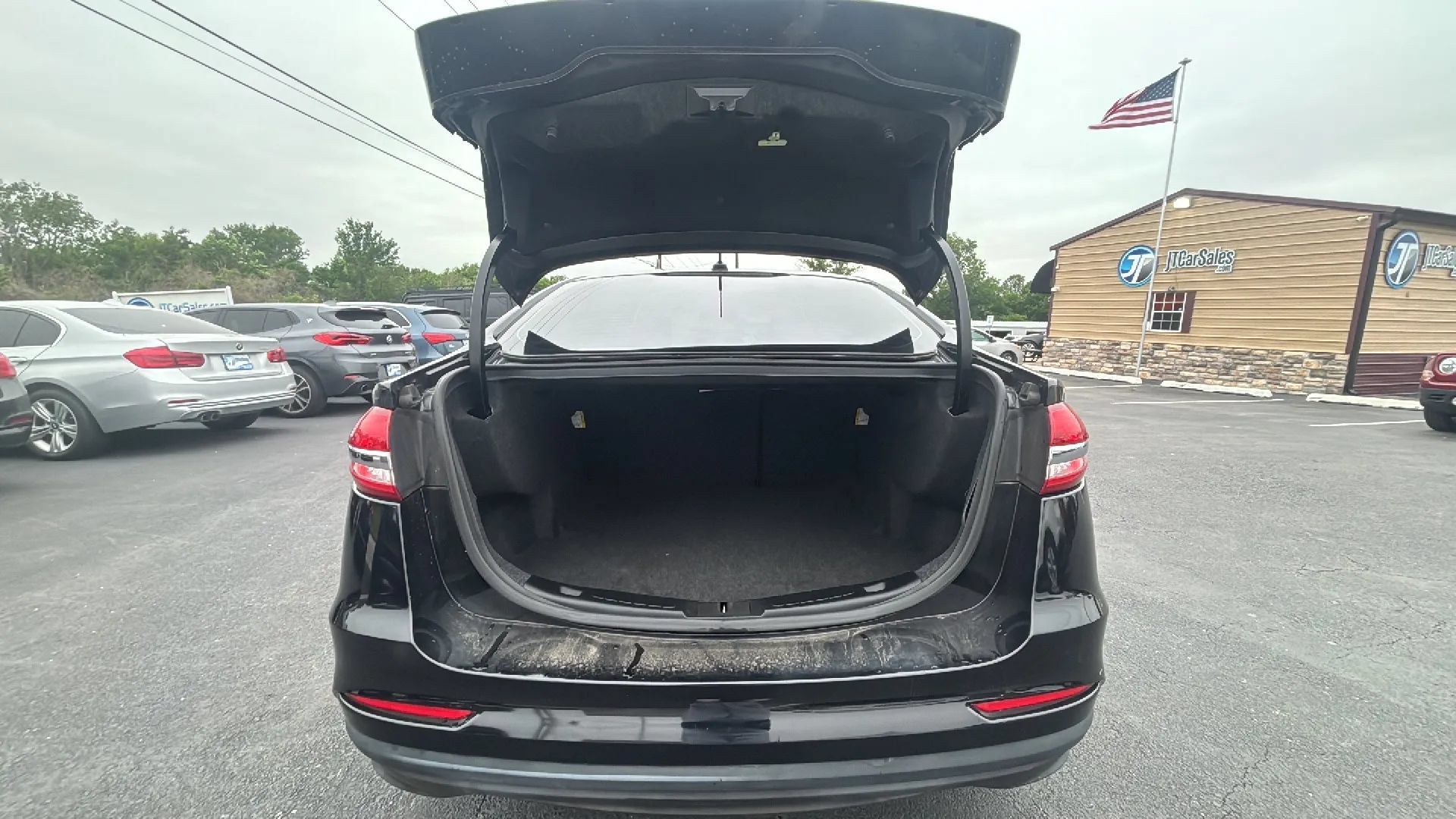Used 2019 Ford Fusion S FWD image 27