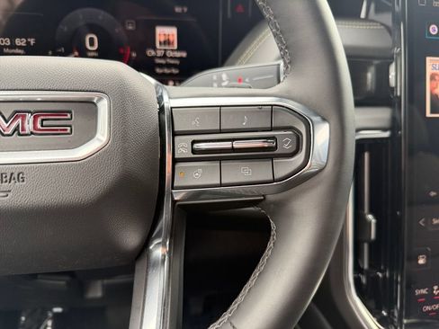 Used 2025 GMC Yukon XL Elevation AWD/4WD image 16