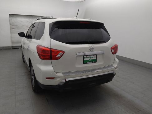 Used 2018 Nissan Pathfinder SV w/ Cargo Package image 5