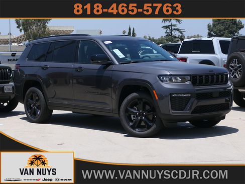 New 2026 Jeep Grand Cherokee L Limited w/ Limited Altitude Package AWD/4WD image 1