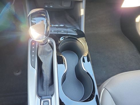 New 2026 Buick Envista Avenir image 17