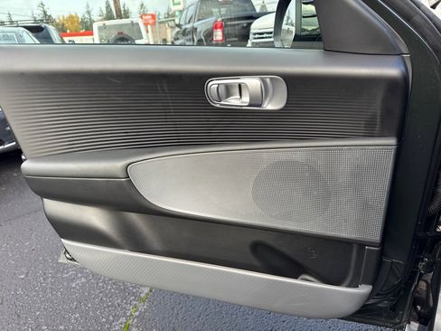 Used 2023 Hyundai Ioniq 6 SEL image 21