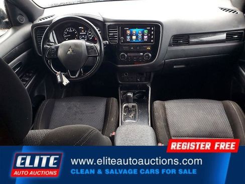 Used 2018 Mitsubishi Outlander LE AWD/4WD image 15