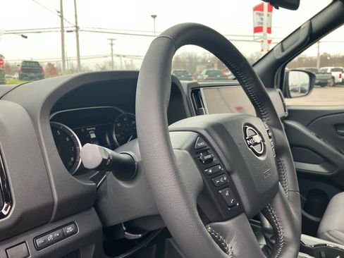 Used 2026 Nissan Frontier SV w/ All-Weather Content Package image 9
