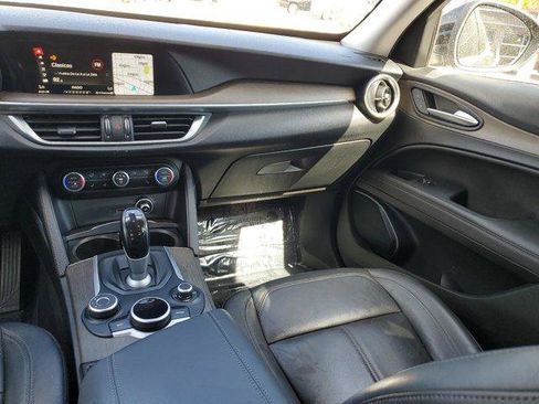 Used 2018 Alfa Romeo Stelvio Ti AWD/4WD image 15