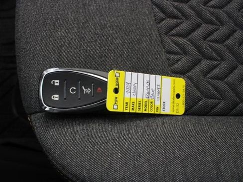 Used 2024 Chevrolet Equinox LT w/ LPO, Floor Liner Package image 7