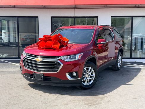 Used 2019 Chevrolet Traverse LT w/ LPO, Floor Liner Package AWD/4WD image 1