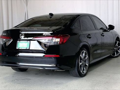Used 2025 Honda Civic Sport image 13