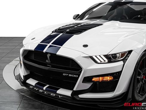 Used 2022 Ford Mustang Shelby GT500 w/ Technology Package RWD image 14