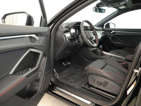 New 2025 Audi Q3 2.0T Premium Plus image 14