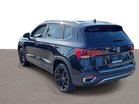 Certified 2023 Volkswagen Taos SE w/ Black Wheel Package FWD image 3