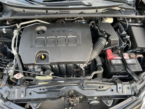 Used 2017 Toyota Corolla SE image 30