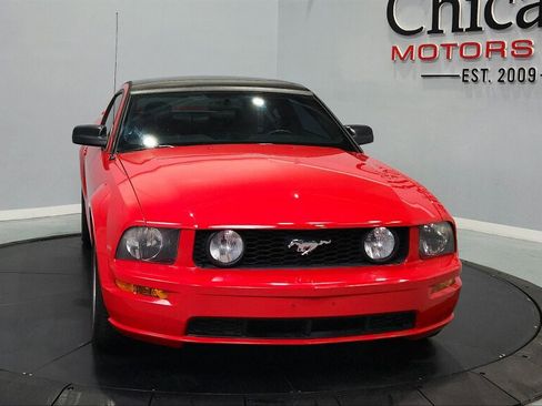 Used 2006 Ford Mustang GT RWD image 3