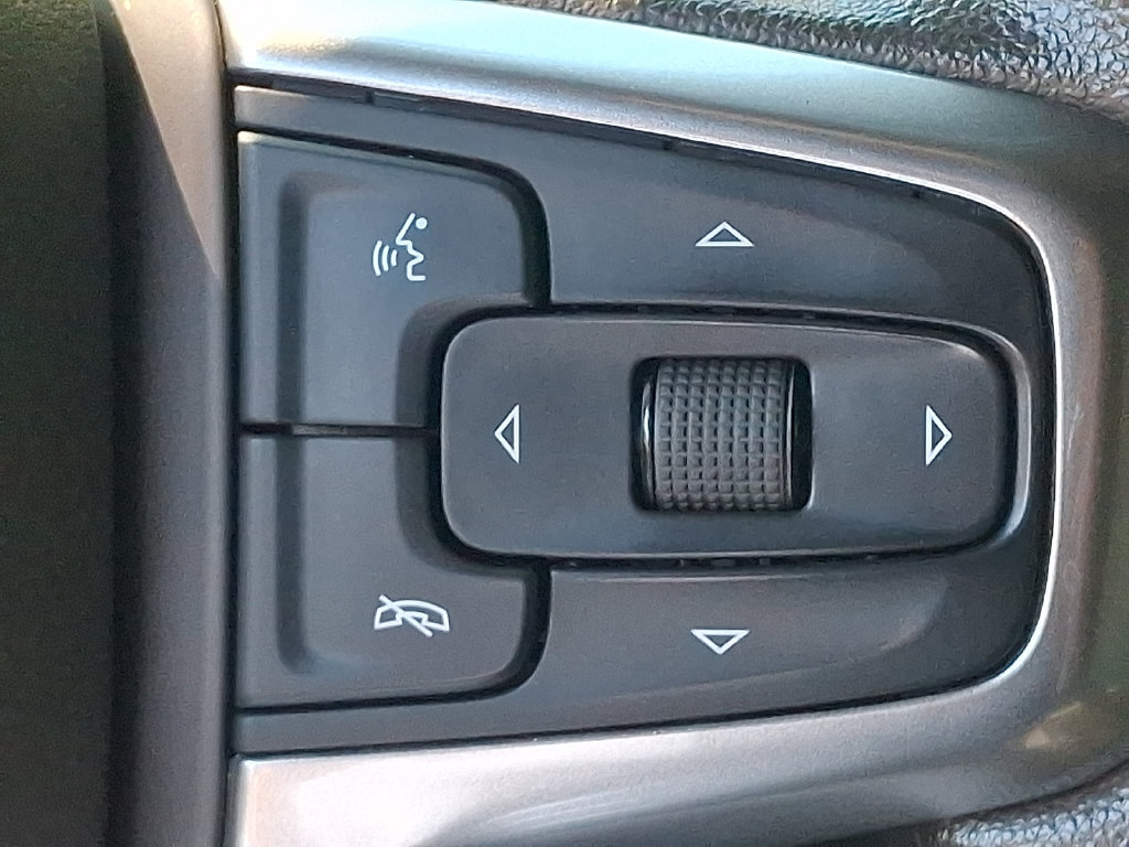 Used 2022 Chevrolet Silverado 3500 LT AWD/4WD image 22