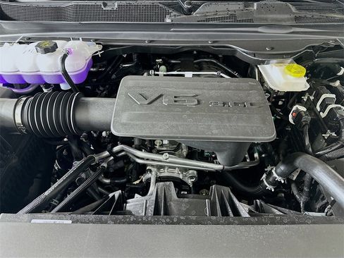 New 2025 RAM 1500 Tradesman w/ Trailer Tow Group image 17