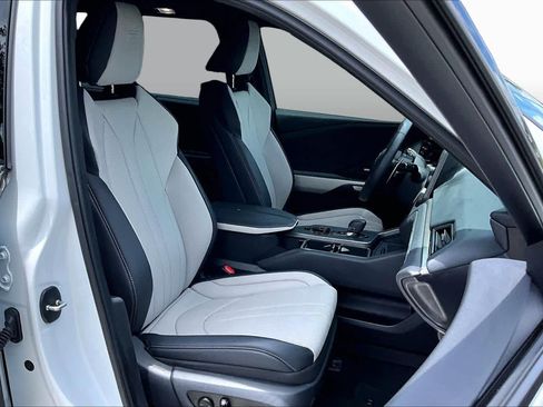 Used 2026 Lexus TX 350 AWD w/ Technology Package image 9