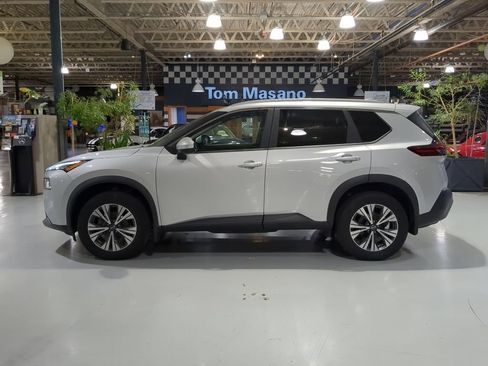 Used 2023 Nissan Rogue SV w/ SV Premium B Package AWD/4WD image 11
