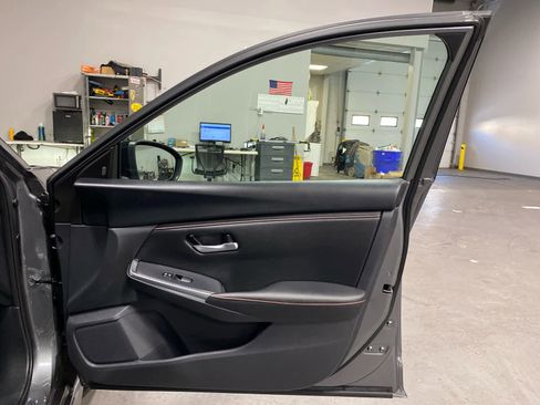 Used 2024 Nissan Sentra SR image 28