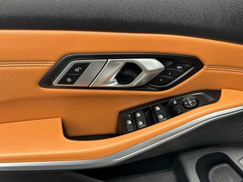 Used 2019 BMW 330i Sedan w/ Premium Package image 11