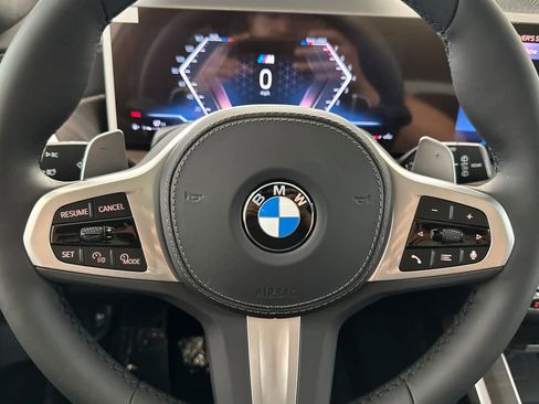 Used 2026 BMW X7 xDrive40i w/ M Sport Package image 24