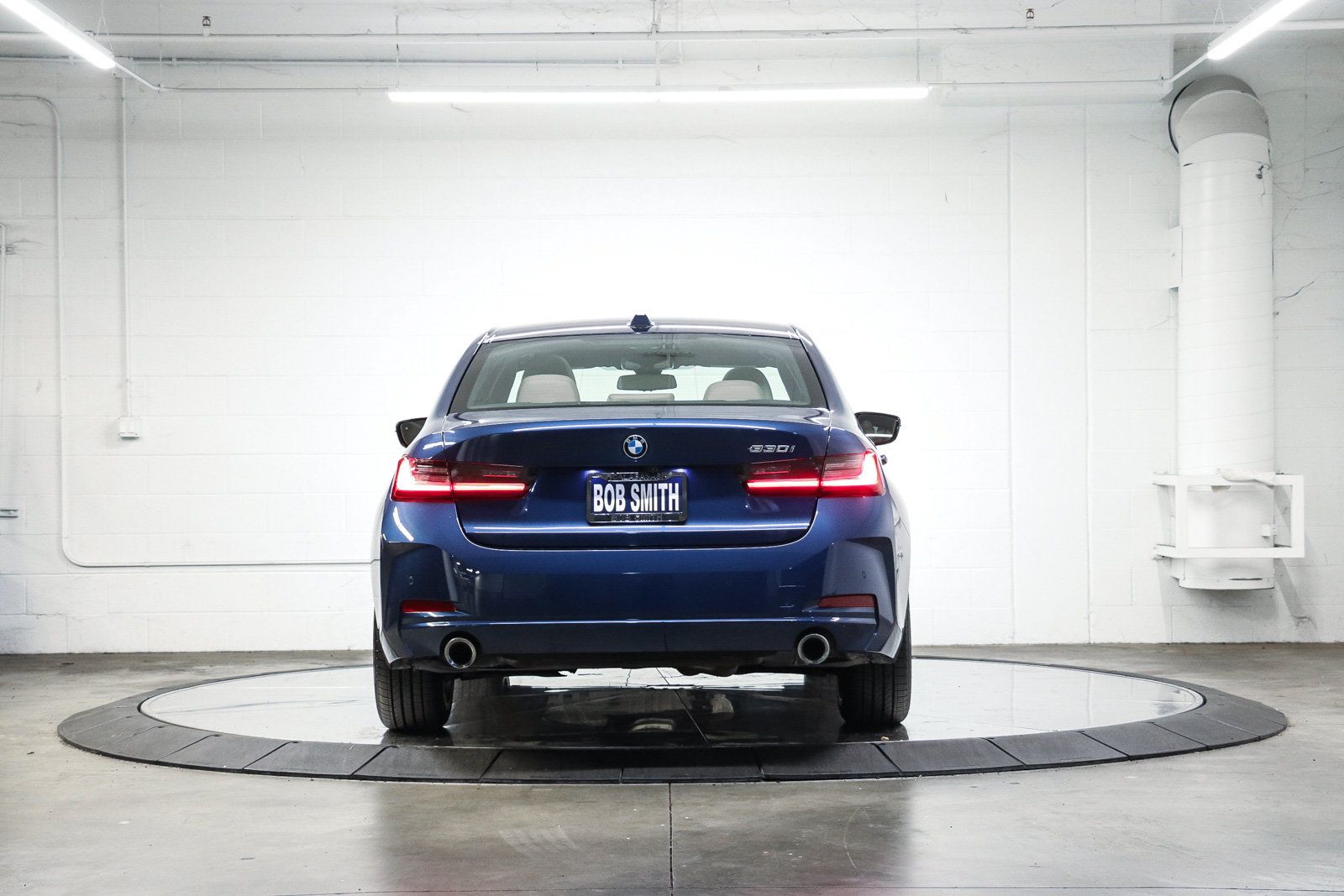Certified 2023 BMW 330i Sedan w/ Driving Assistance Package RWD image 5