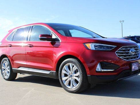 Used 2020 Ford Edge Titanium w/ Equipment Group 301A AWD/4WD image 3