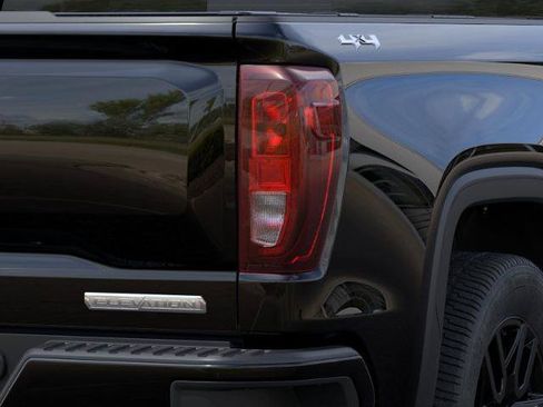 New 2026 GMC Sierra 1500 Elevation w/ Preferred Package AWD/4WD image 11