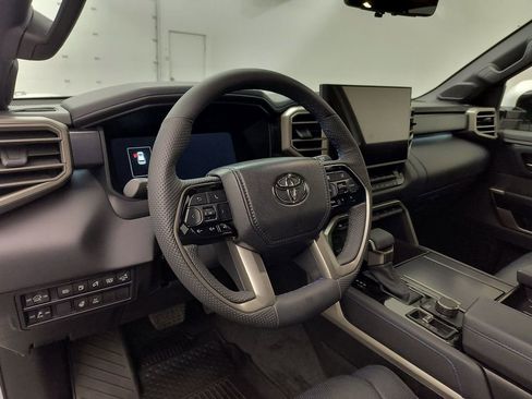 Used 2026 Toyota Sequoia Platinum AWD/4WD image 4
