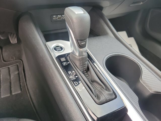 Used 2025 Nissan Altima 2.5 SV FWD image 24