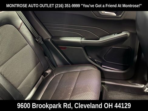 Used 2023 Ford Escape ST-Line w/ Equipment Group 301A FWD image 31