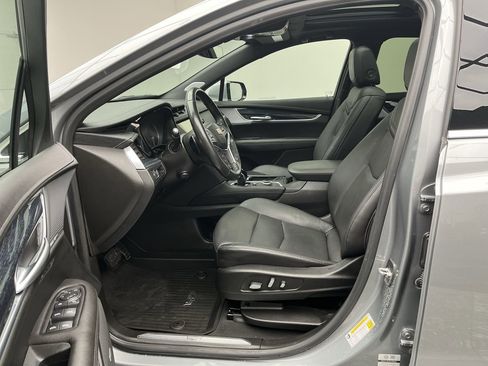 Certified 2024 Cadillac XT5 Premium Luxury image 3