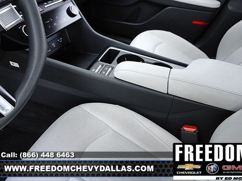 Used 2025 Hyundai Sonata SEL FWD image 30