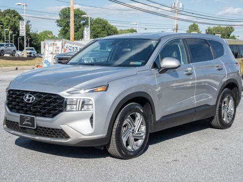 Used 2021 Hyundai Santa Fe SE FWD image 3
