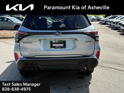 Used 2025 Subaru Forester Touring AWD/4WD image 5