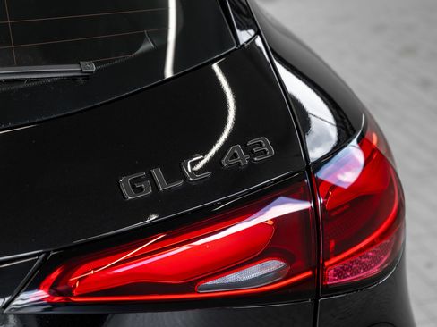 New 2025 Mercedes-Benz GLC 43 AMG 4MATIC image 24