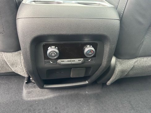 New 2026 GMC Acadia Denali Ultimate image 12