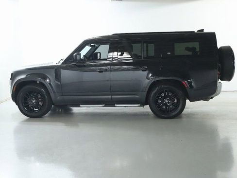 Certified 2023 Land Rover Defender 130 SE AWD/4WD image 39