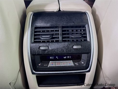 Used 2026 BMW X7 xDrive40i w/ Executive Package image 27