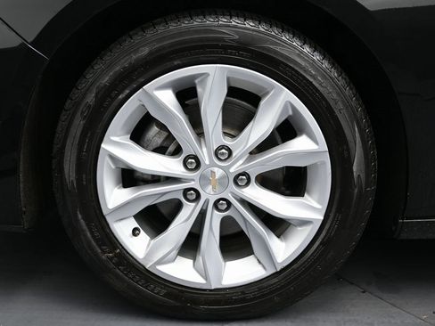 Used 2023 Chevrolet Malibu LT image 11