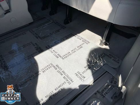 Used 2014 Toyota Sienna XLE image 32