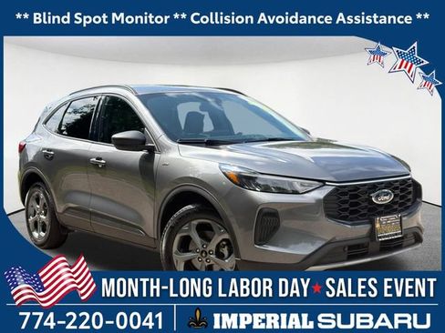 Used 2025 Ford Escape ST-Line AWD/4WD image 1
