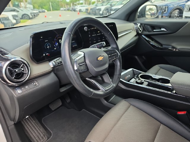 Used 2026 Chevrolet Equinox LT w/ Convenience Package II FWD image 15